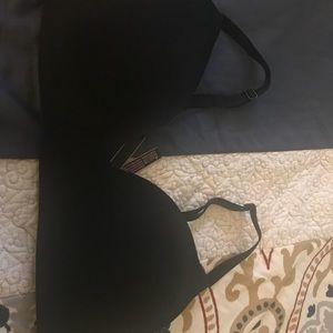 Victoria secret 38D t-shirt Bra.